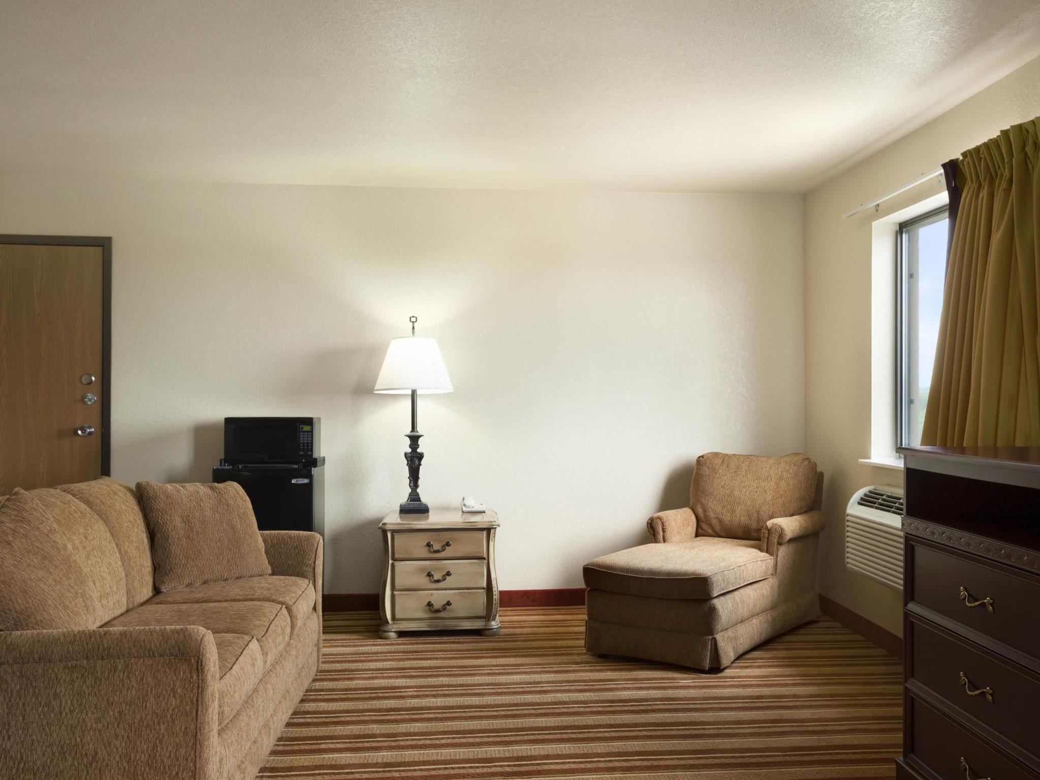 Super 8 By Wyndham Macon Motel Luaran gambar