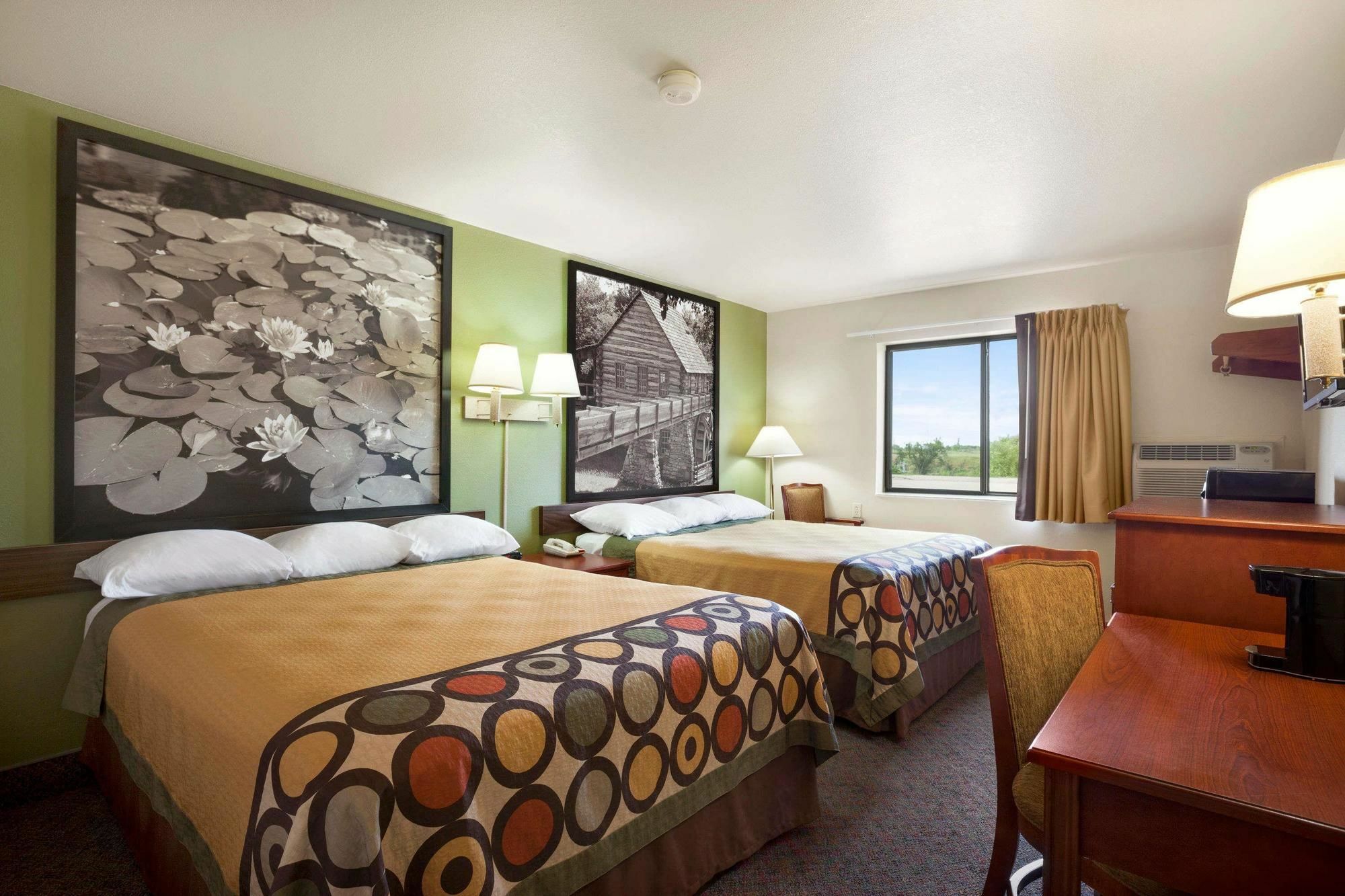Super 8 By Wyndham Macon Motel Luaran gambar